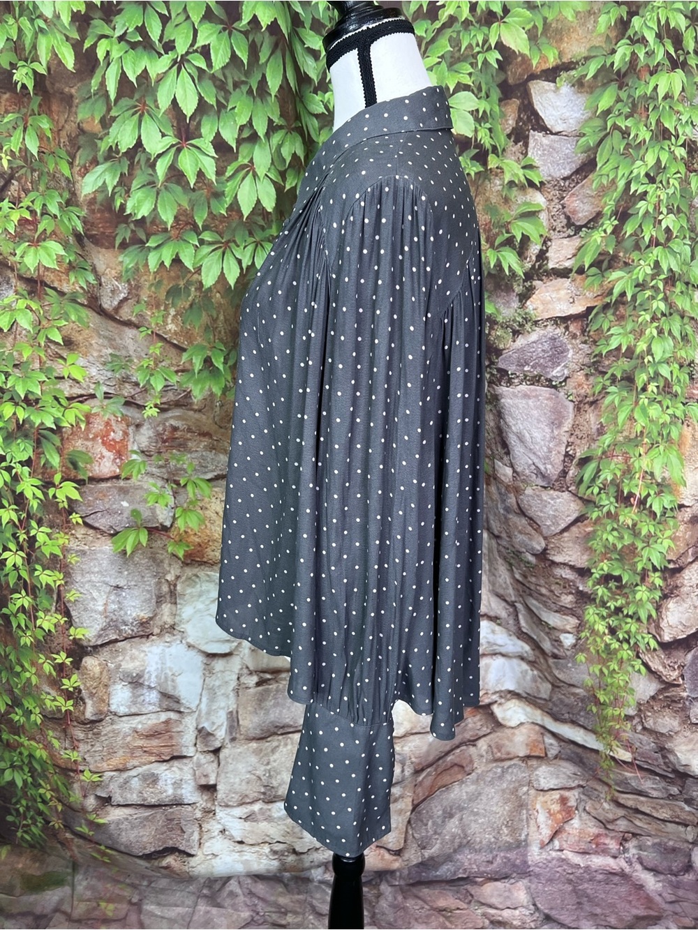 FREE PEOPLE Hi/Lo Gray Dotted Button Front Boho Workwear Swing Blouse, S - Picture 9 of 16